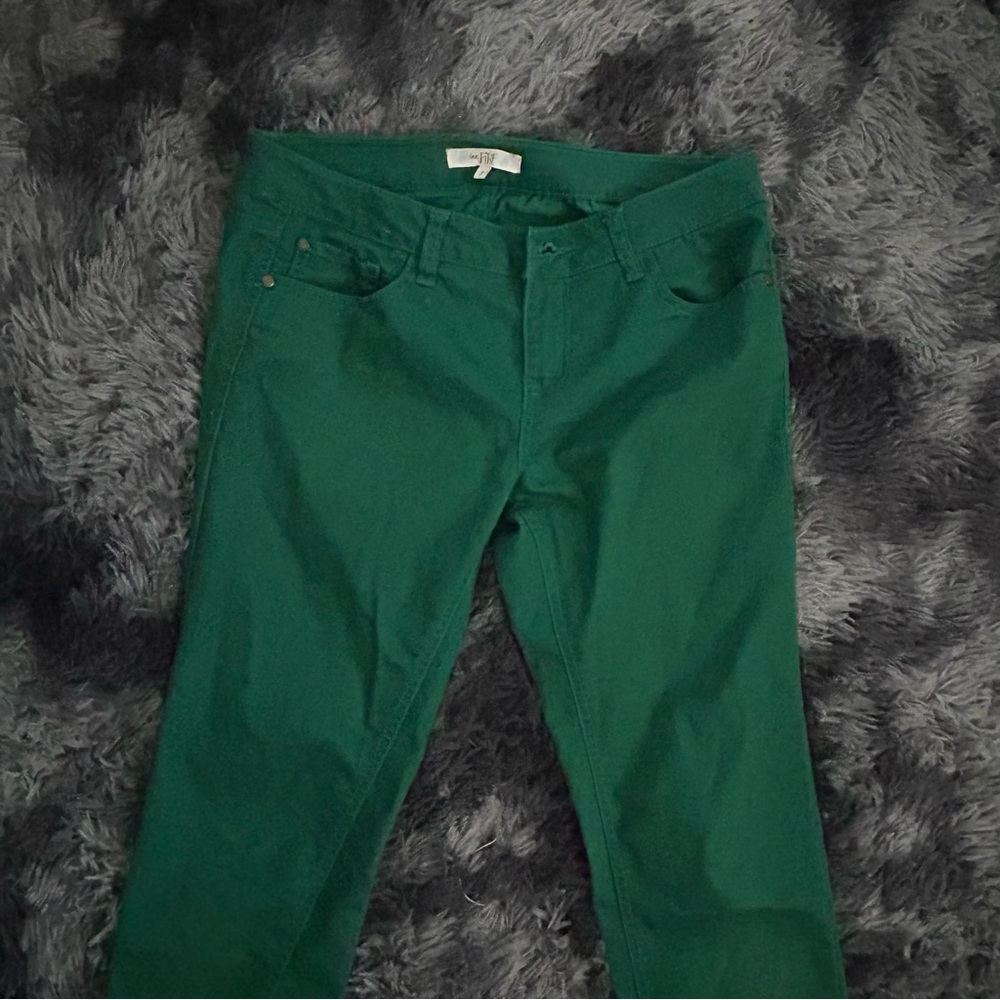 Green leggings